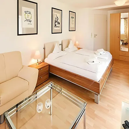 Apartmenthaus Am Schwarzwaelder Hof 巴特贝林根